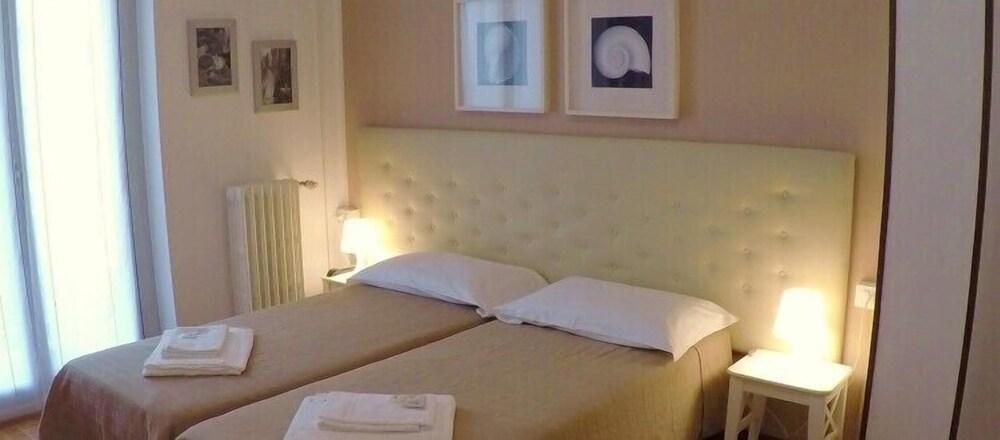 B&B Corso Porta Nuova 39 เวโรนา ภายนอก รูปภาพ