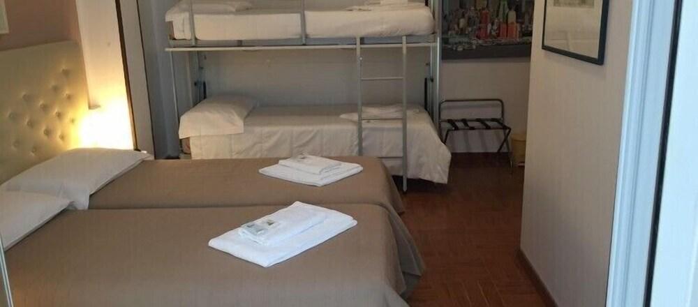 B&B Corso Porta Nuova 39 เวโรนา ภายนอก รูปภาพ